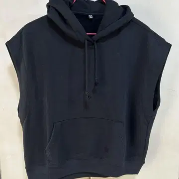 유니클로 블랙 후드 달린 노스 파커 XL