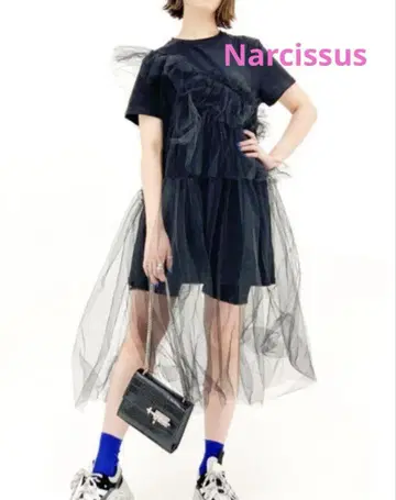 Narcissus 블랙 반팔 튤 롱 원피스
