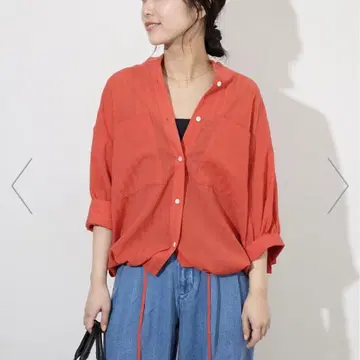 SLOBE IENA 시어 스트라이프 5부 소매 밴드 칼라 블라우스