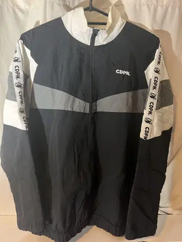 CDPN. 나일론 재킷 블랙/화이트