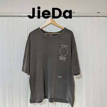 JieDa 피그먼트 로고 티셔츠 자수