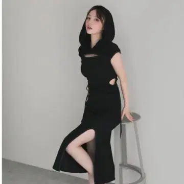 ANDMARY Effie slit dress black