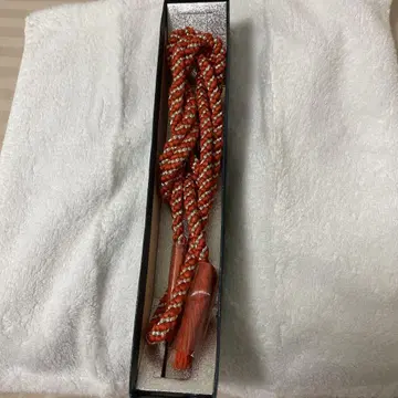 기모노 오비 조임끈, 땋은 끈 주홍색과 광택 있는 화이트에 은색 새상품