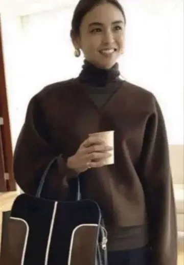 타키자와 마키코 TOTEME 토템 캐시미어 울 풀오버 UNIQLO 니트