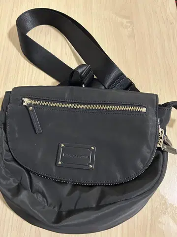 밴야드 스톰 숄더백 깨끗한 7포켓 숄더 블랙