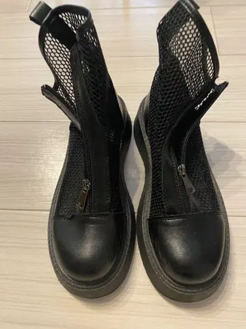 메쉬 부츠