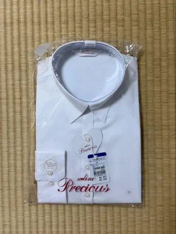 화이트 긴팔 셔츠 취업