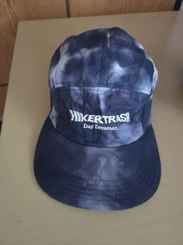 HIKERTRASH Day Dreamer 타이다이 워크캡