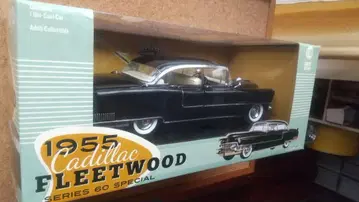 1/18 GreenLight 1955 캐딜락 플리트우드 블랙