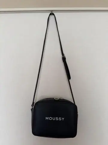 moussy 백