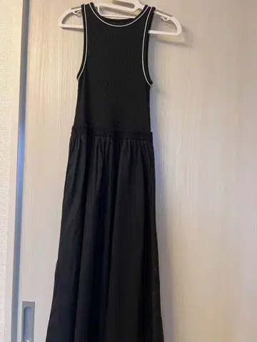ZARA 슬리브리스 롱 원피스
