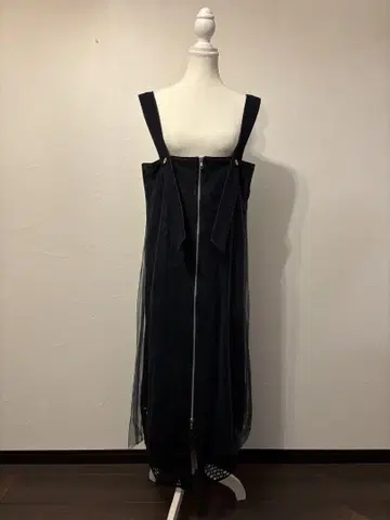 AULA AILA 네이비 지퍼 캐미 원피스