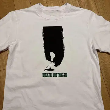 sacai 괴물들이 있는 곳 매장 한정 티셔츠 25AW