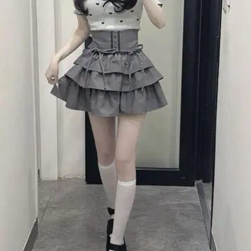 새 제품 미사용 미셸 마카롱 티어드 프릴 스커트 XS 그레이 이모짱
