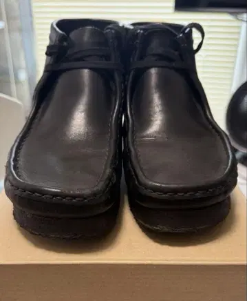 클락스 블랙 차카 부츠