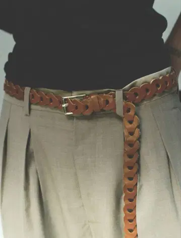 Llife 라이프 LEATHER CHAIN BELT SIENNA