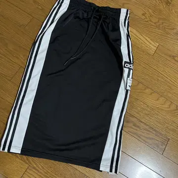 아디다스 스커트