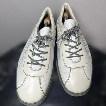 DAKS 가죽 스니커즈