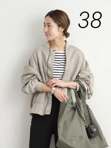새상품 FRAMeWORK 나일론 트윌 MA-1 그레이 38