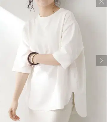 [ 윔 가제트 ] V가제트 하프 슬리브 풀오버