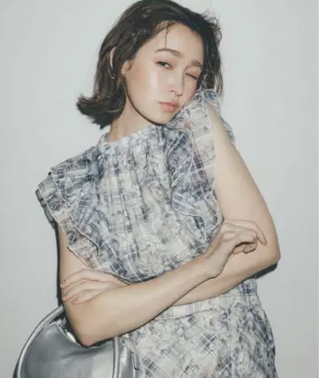 VIS 시어 체크 플레어 스커트