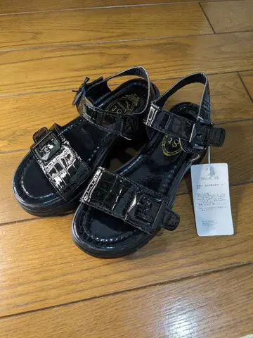 블랙 스포츠 샌들 합성 가죽 미사용