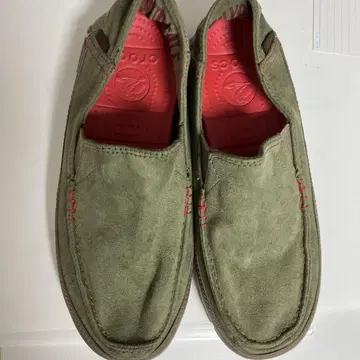 crocs 스트레치 솔 로퍼 16143 M7 25cm