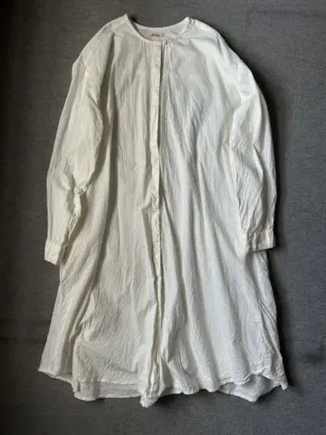 브로카 아이보리 자수 코튼 롱 셔츠 원피스