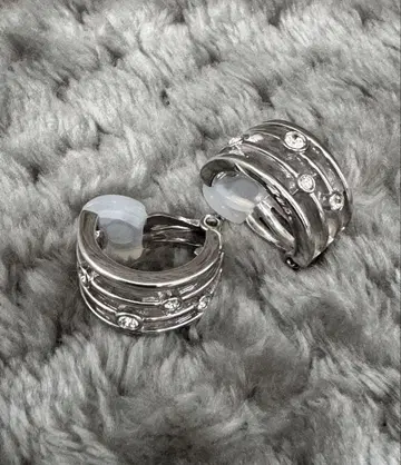 스와로브스키 SWAROVSKI 스톤 C형 귀찌