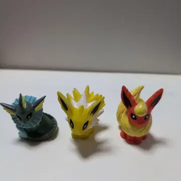 포켓몬  샌더스, 샤워즈, 부스터 피규어