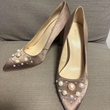 NINE WEST 새틴 비쥬 펌프스
