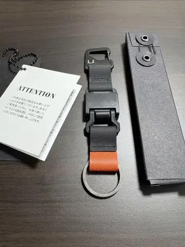 BLACK EMBER NO.7220035 마그네틱 키링 블랙