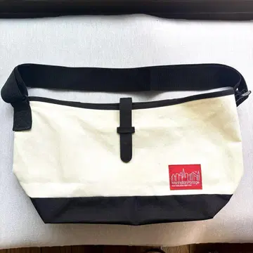 ManhattanPortage 숄더백 [아이보리/블랙]