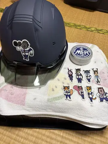 도쿄 메르 모델 헬멧