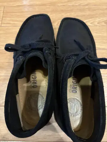 Clarks Originals 처카 부츠 UK 8