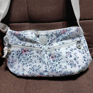 Kipling 꽃무늬 숄더백