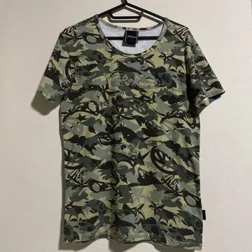 로엔 카모플라주 스컬 티셔츠