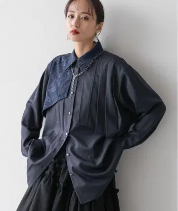 HARE 아시메 플리츠 셔츠