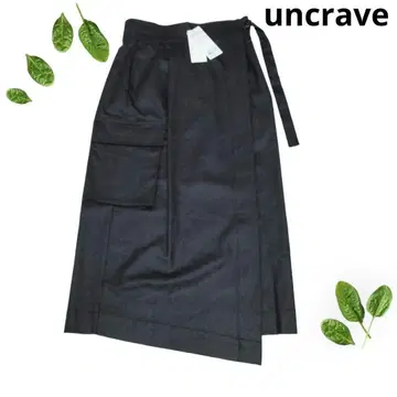 새상품 택 부착 uncrave 앙크레이브 라이트 울 랩스커트