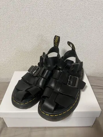 Dr. Martens GARIN 샌들 UK3