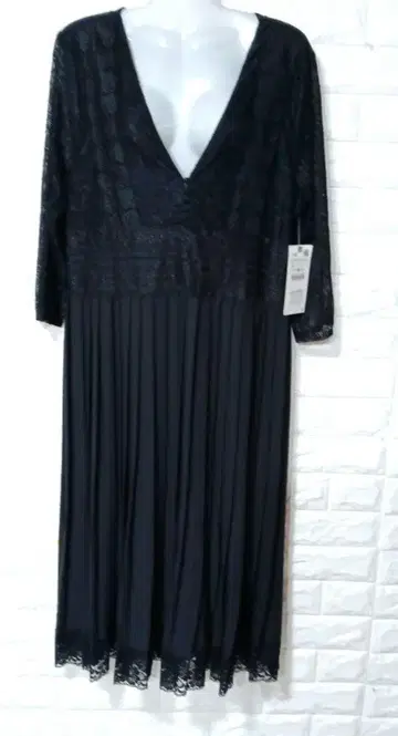 ZARA 블랙 엘레강트 V넥 원피스