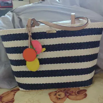 kate spade NEW YORK 바스켓백