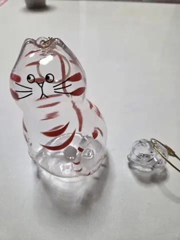 특대형 고양이 털뭉치