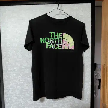 THE NORTH FACE 티셔츠