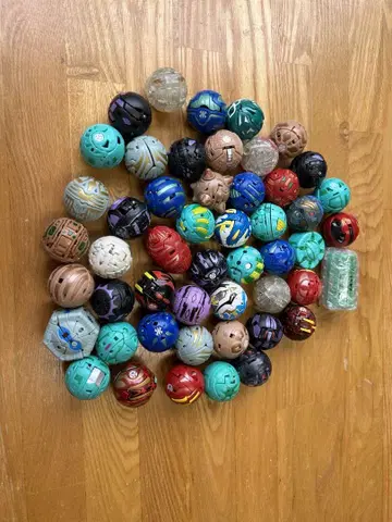 BAKUGAN 폭환 묶음 판매 (중고품)
