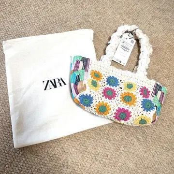 ZARA 꽃무늬 자수 핸드백