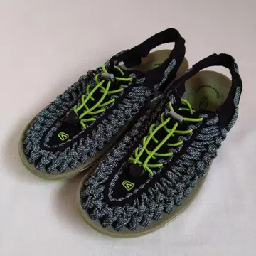 KEEN 샌들 유니크 그린 아웃도어 산 캠핑 해변 호수 강 26.5cm