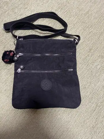 KIPLING 크로스바디 백 블랙