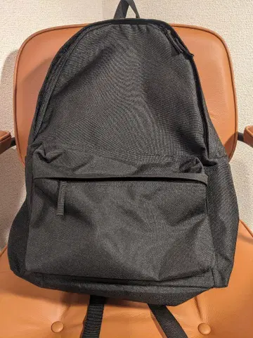 무인양품 어깨 부담을 덜어주는 백팩 블랙