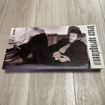 음악 관련 방: 레코드, CD, 카세트 테이프, 도서 etc